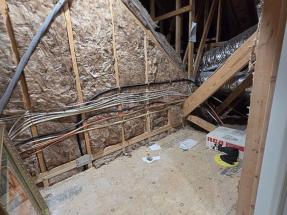 4th image of 103 Witt Ct