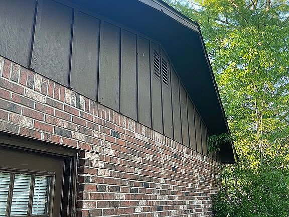 4th image of 6728 Park Cir