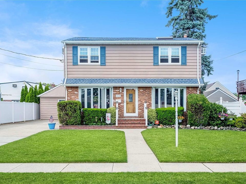 1st image of 1641 Powers Avenue