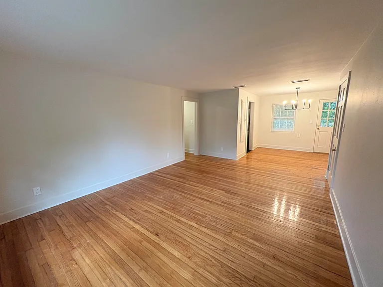 202 E Bradford Rd #3 — Photo 3