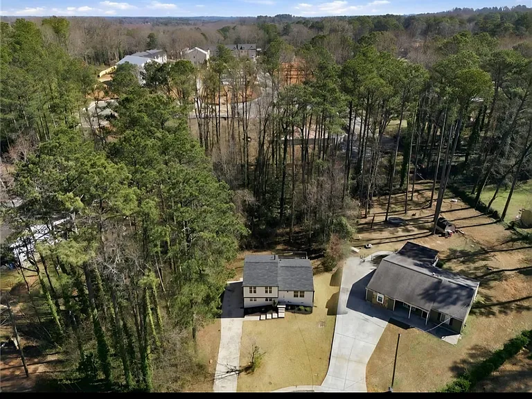 1008 Evangeline Way — Photo 16