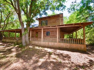 207 Bay City Rd, Apalachicola, FL 32320