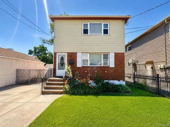 213-20 102nd Avenue, Queens Village, NY 11429