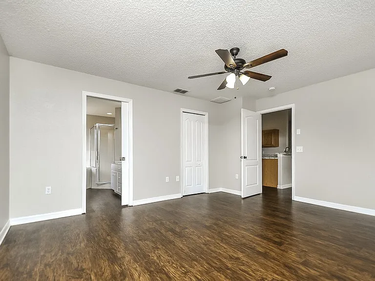6025 Live Oak Dr — Photo 7