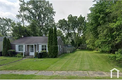 1102 W Bryan St Photo 1