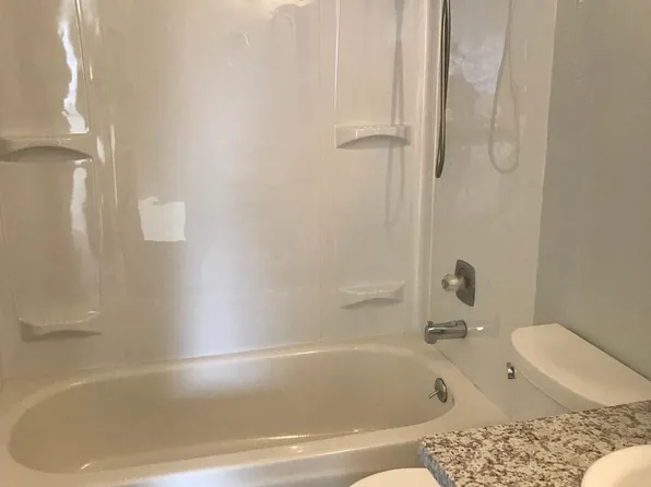 2330 I St NE #1, Auburn, WA 98002