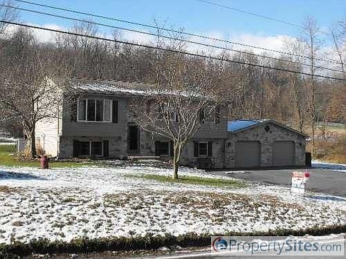 2nd image of 647 Pleasant View Rd
