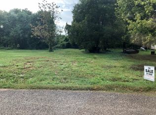 123 Branch St, Wharton, TX 77488