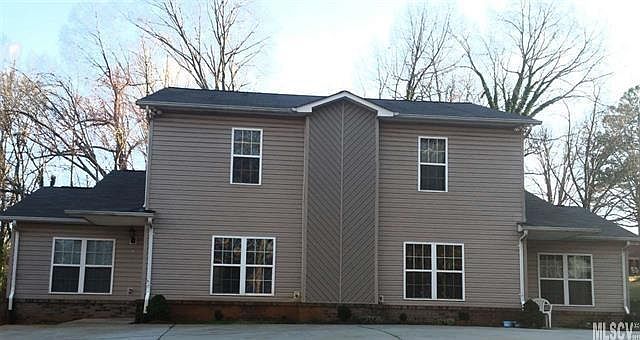 1st image of 313 E I St
