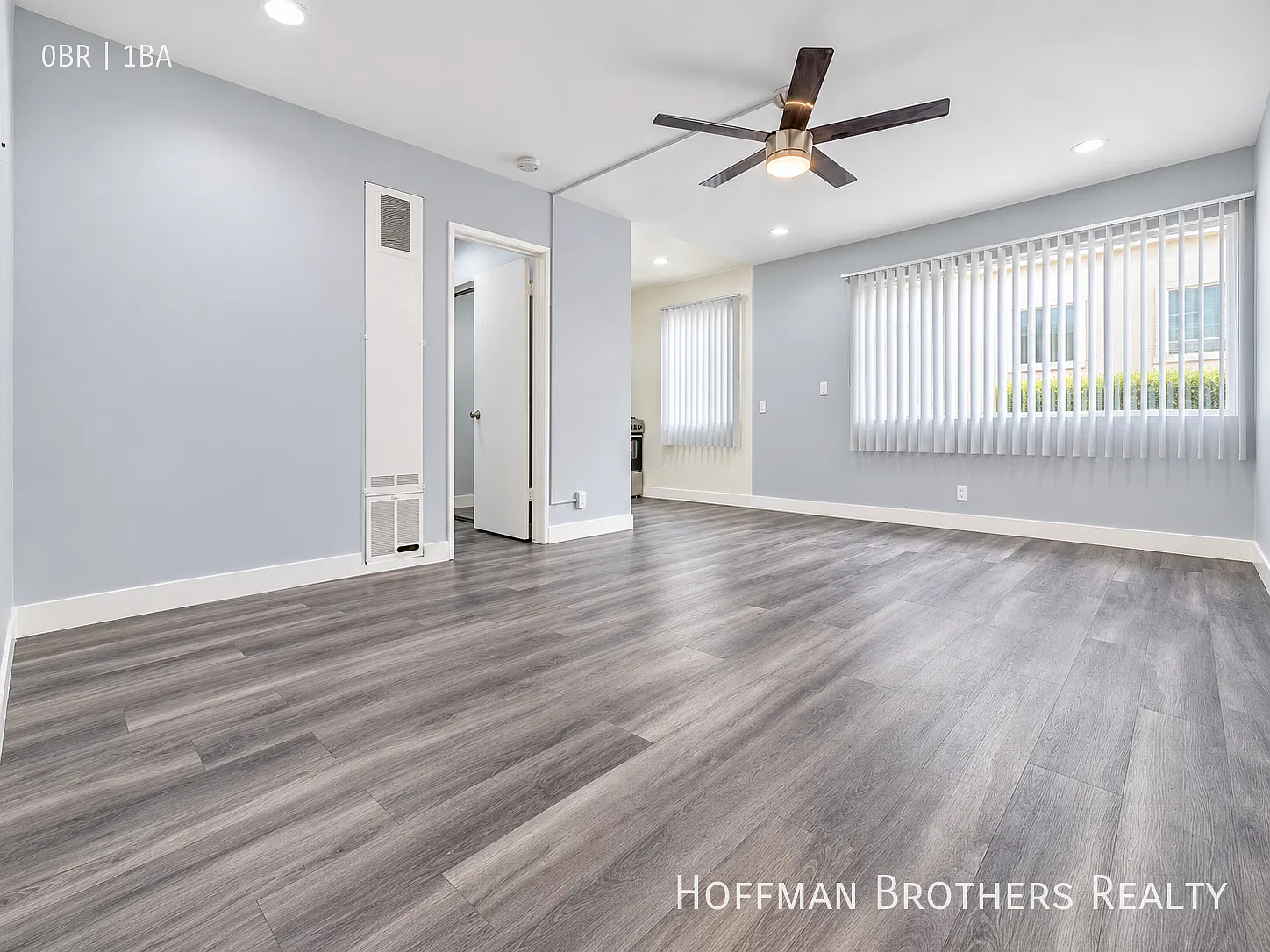 Second-Floor Santa Monica Studio with Laundry On-Site, Pets Welcome & Modern Finishes — Photo 4