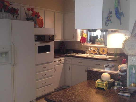 4th image of 260 N 58th Pl