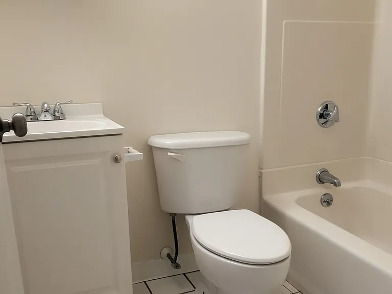 41 Elliott St #5 — Photo 5