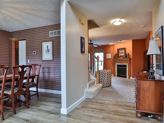 5th image of 464 Silverwood Farms Dr