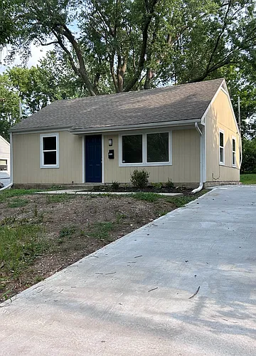 5213 Locust Ave Photo 1