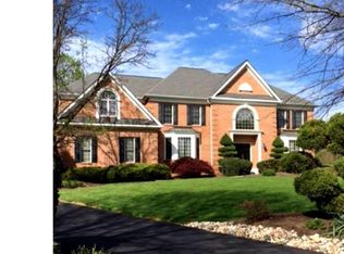 600 Meadowview Ct, Maple Glen, PA
