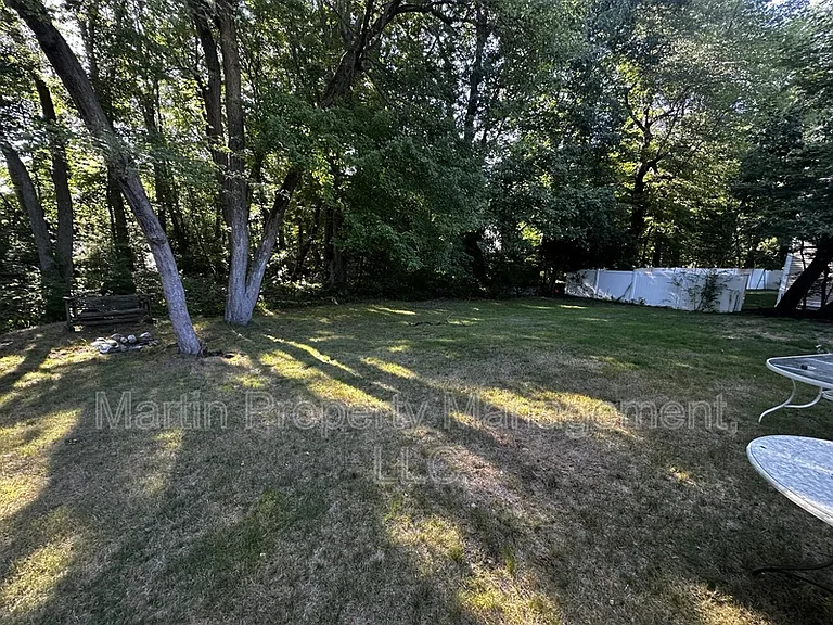 15 Walsh Rd — Photo 9