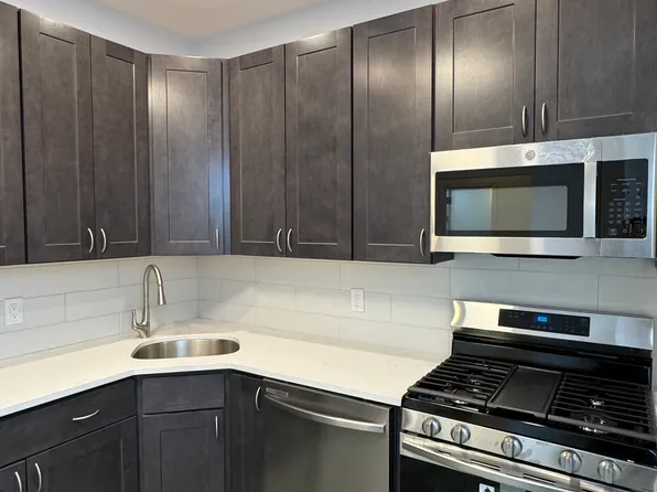 76 Beacon Avenue image 17 of 34