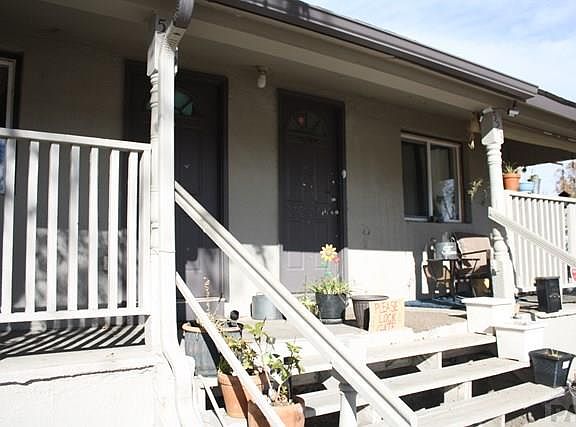 4th image of 523 Bay State Ave #525