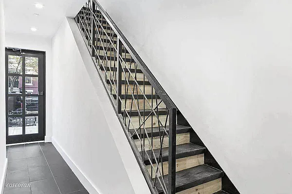 Rented by GROOME REALTY LLC | media 37