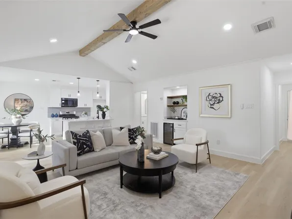 8806 Twisting Vine Ln, Houston, TX 77040