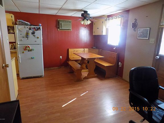 4th image of 407 Fleming St S