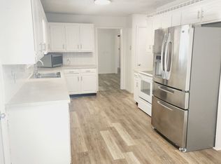 1009 E Meadowlark St, Springfield, MO 65810