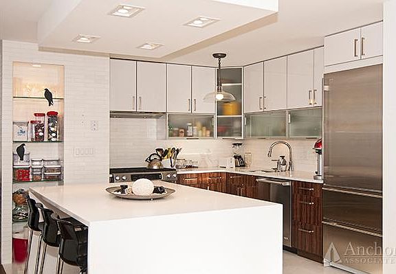 4th image of 322 W 57th St APT 18N