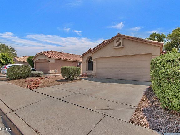 3rd image of 2421 S Karen Dr