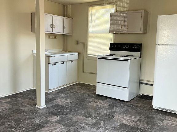 3rd image of 707 S 17th St #2-M-026