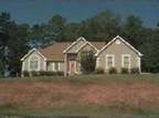 121 N Arcadia Dr, Bogart, GA 30622