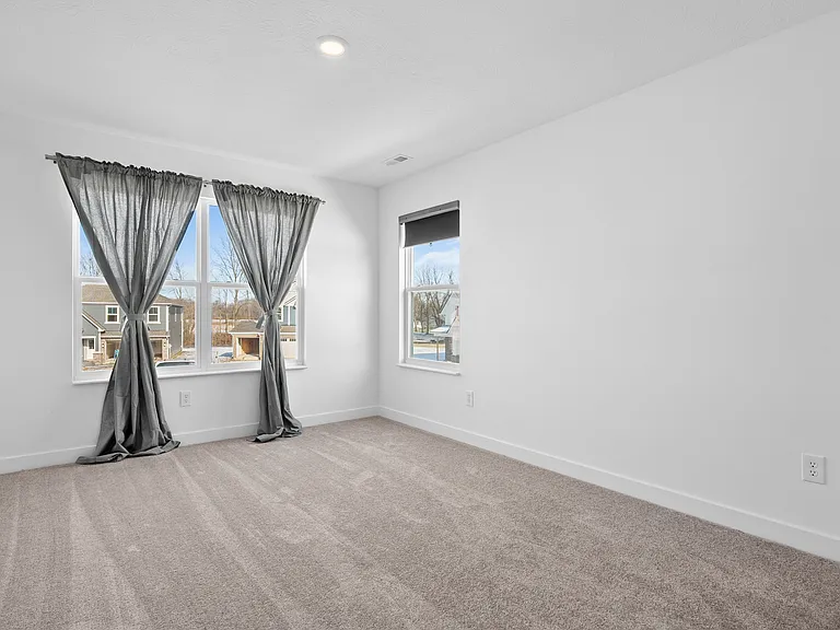 6261 Balsam Ct — Photo 35