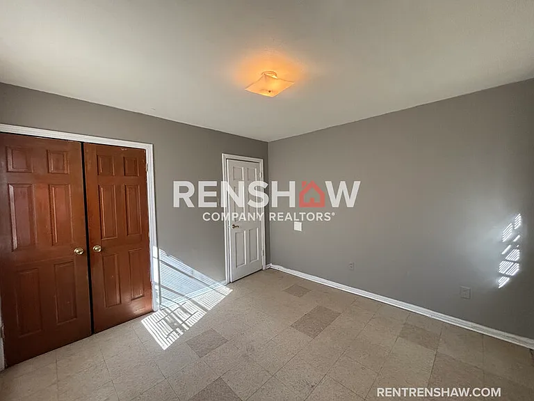 3203 Jackson Ave — Photo 6
