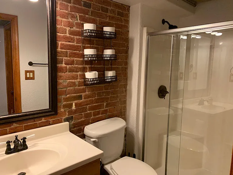 524 10th St NE — Photo 28