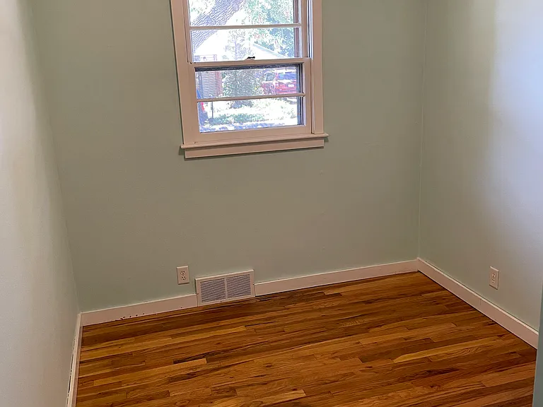 509 Hanna St — Photo 8