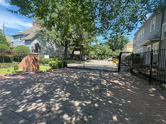 Gated Private Entrance