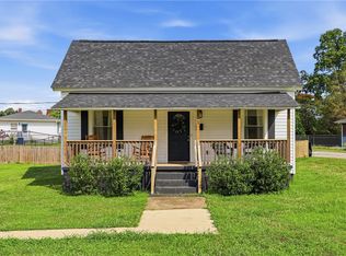 1 Brock St, Pelzer, SC 29669
