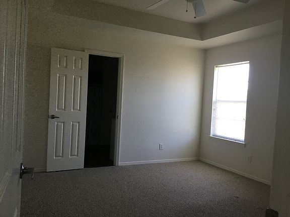 4th image of 2800 Danita Dr