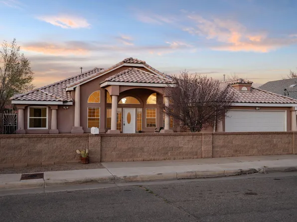 211 Hendrix Rd NW, Albuquerque, NM 87107
