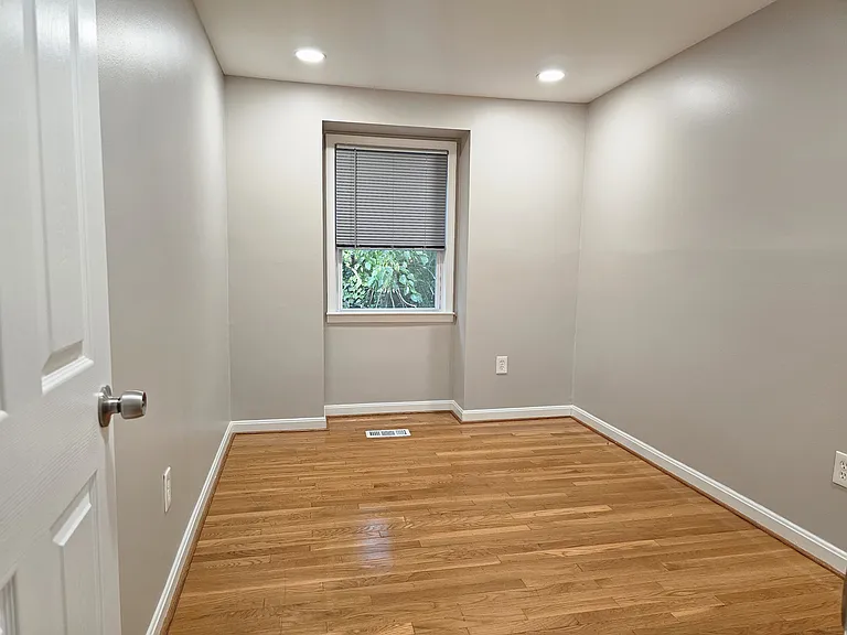 10 Sharpley Ct #20F — Photo 44
