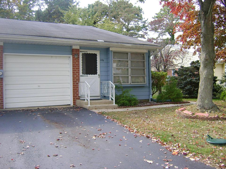 1st image of 116 Hudson Parkway #B