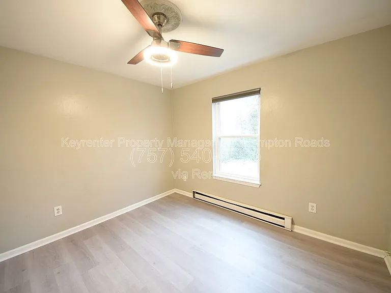 405 Clifton St #A — Photo 18