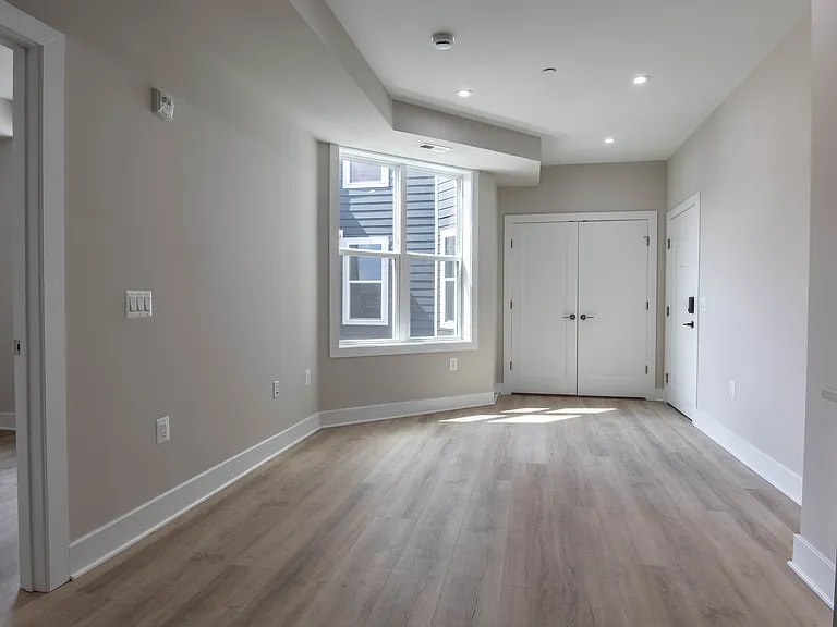 414 Kennedy St NW #201 — Photo 7