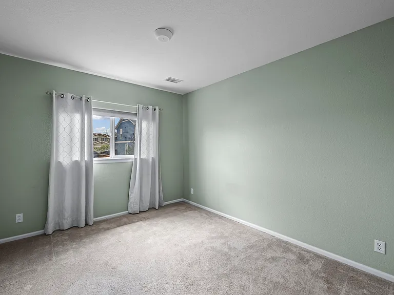 13849 Locust St — Photo 12