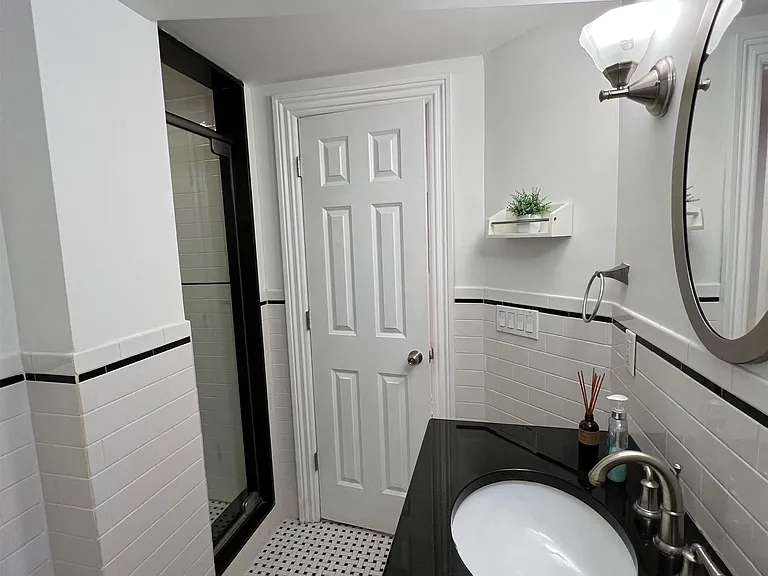 827 Garden St #1 — Photo 11