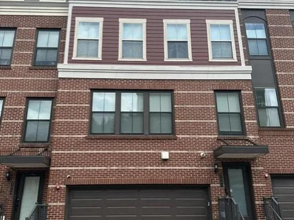 3961 Norton Pl, Fairfax, VA 22030