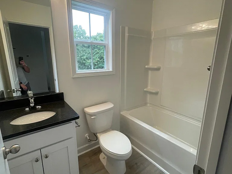 520 Rogers Lake Rd — Photo 16