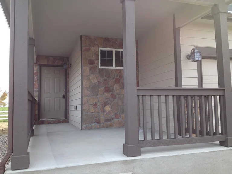 2315 Sunbury Ln — Photo 2