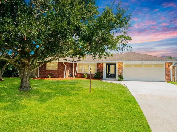 471 SE Lamon Lane, Port St Lucie, FL 34983