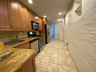 Rented by Urban Real Estate Property Group Inc