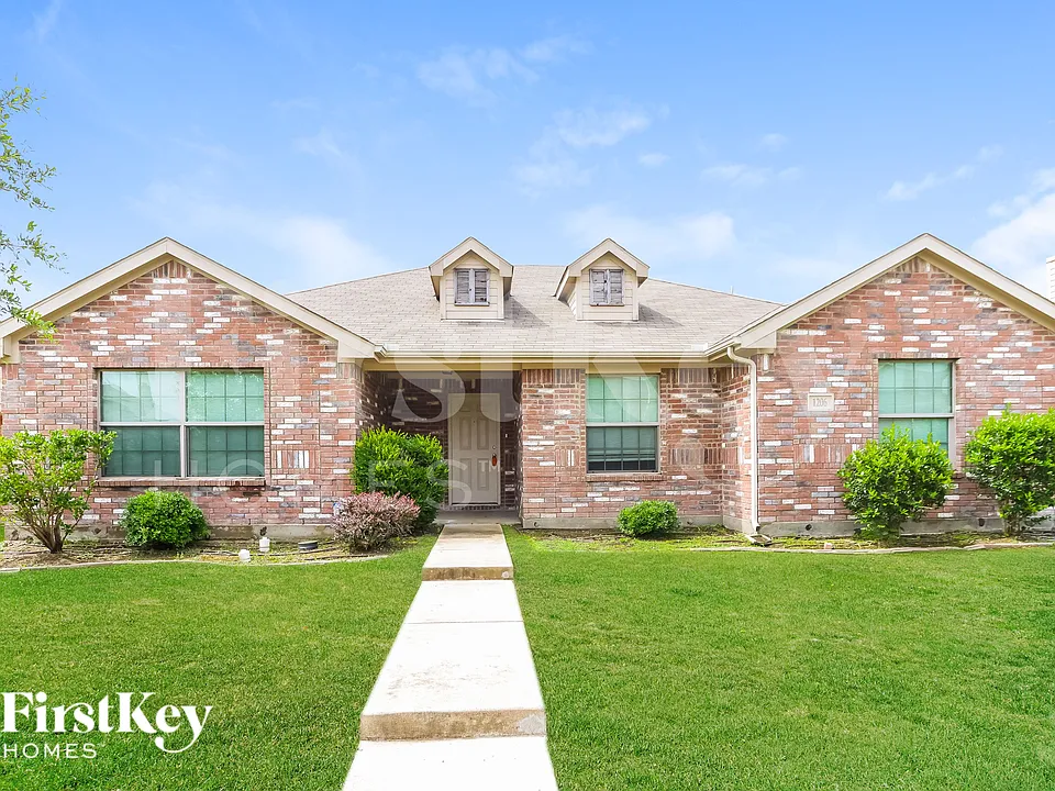 1206 Jewell Ln